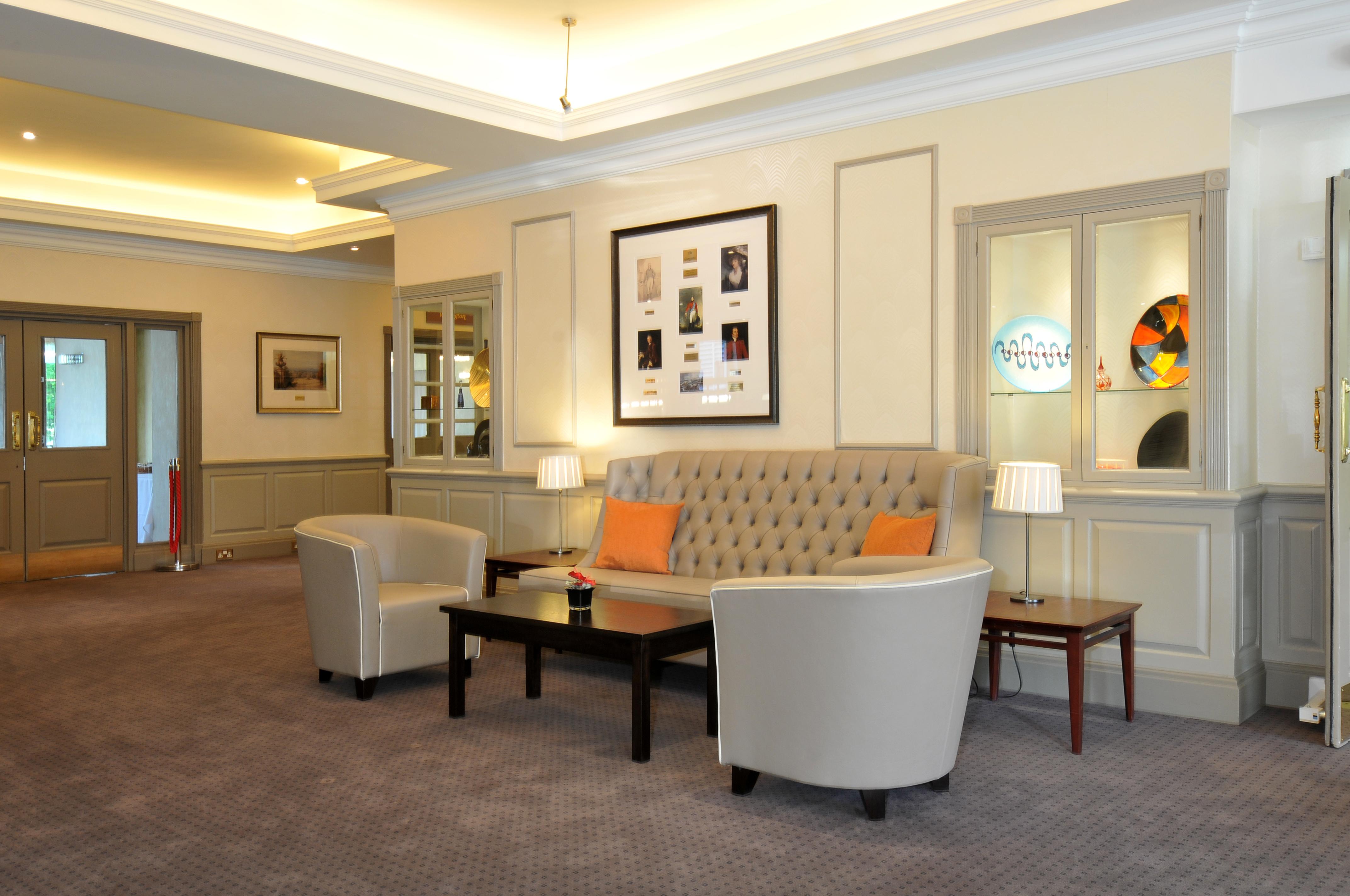 Bromley Court Hotel London Екстер'єр фото