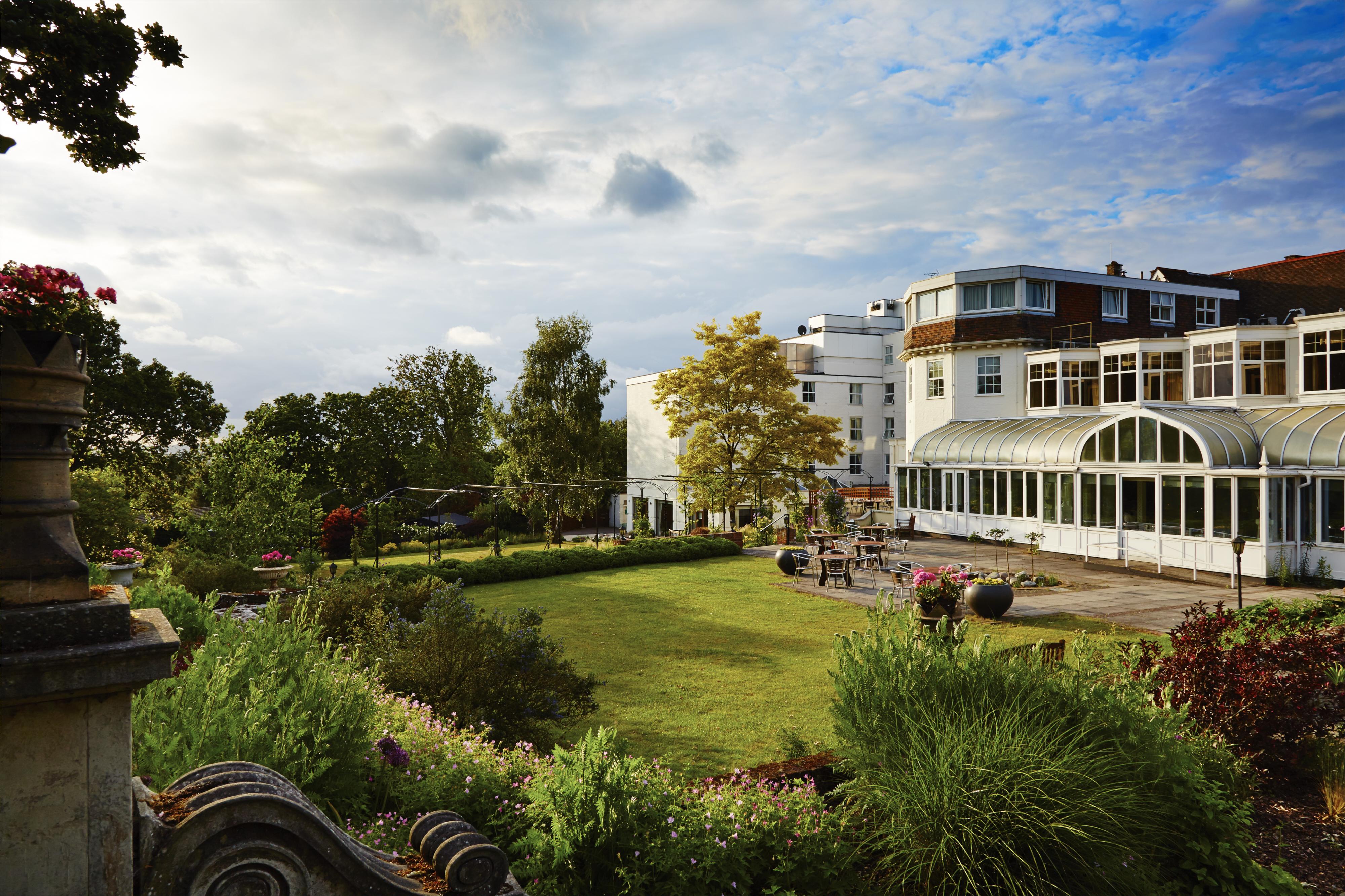 Bromley Court Hotel London Екстер'єр фото