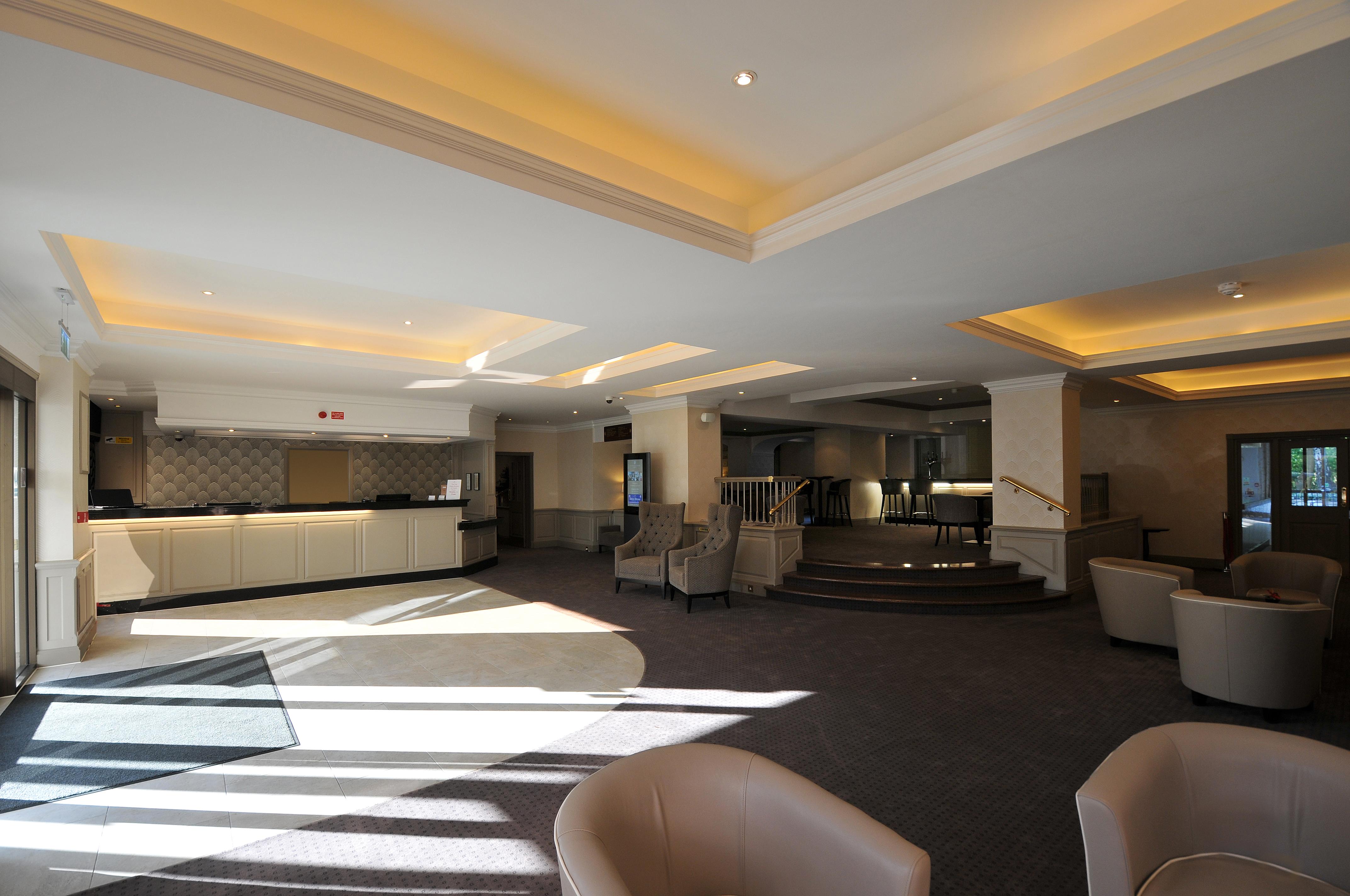 Bromley Court Hotel London Екстер'єр фото