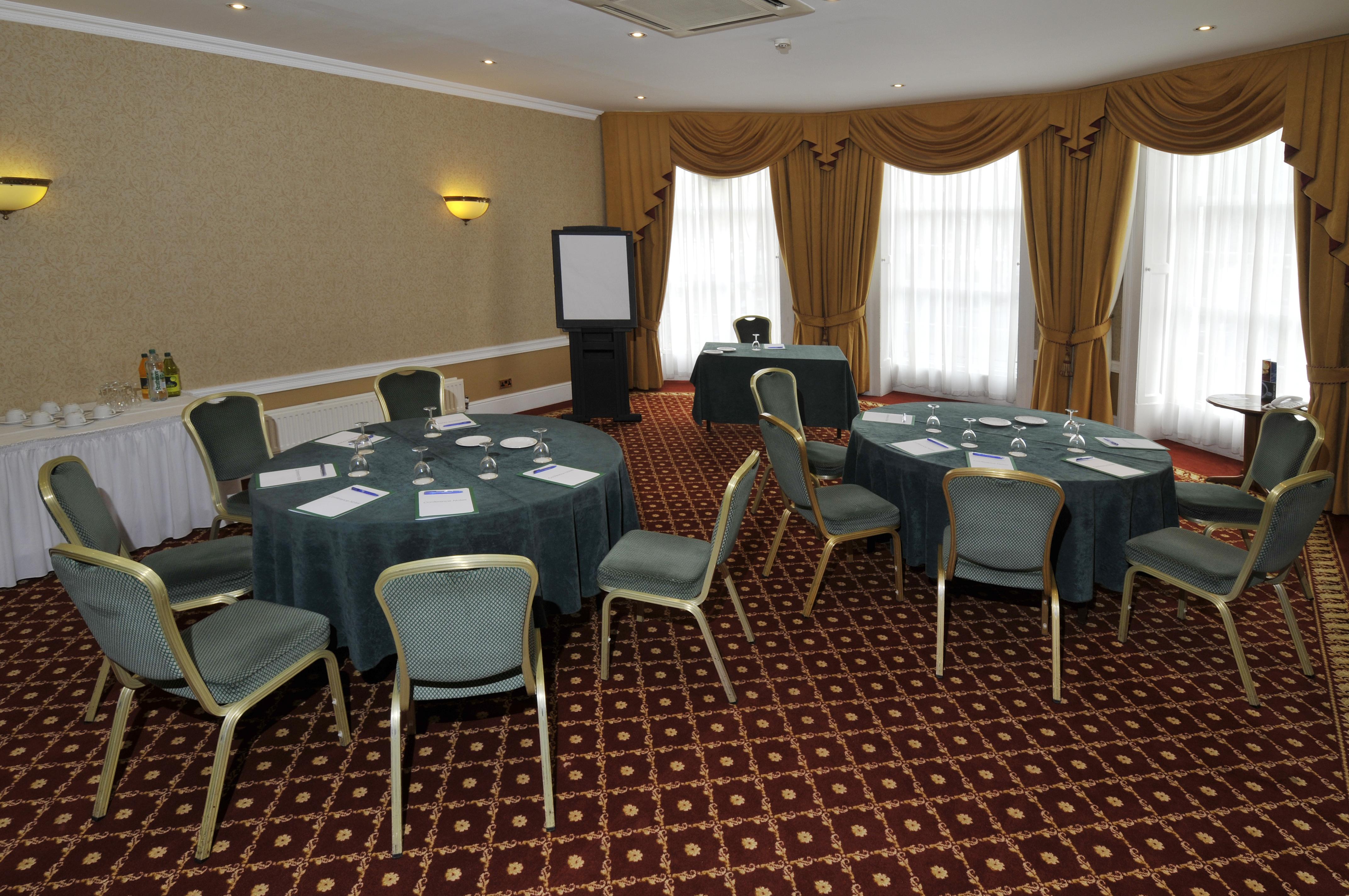 Bromley Court Hotel London Екстер'єр фото