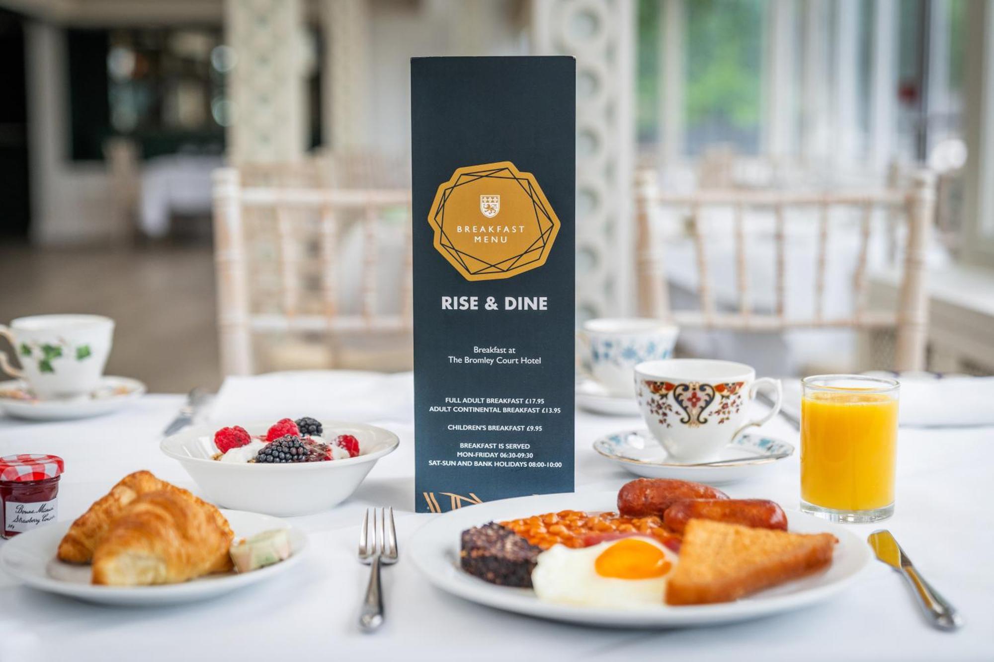 Bromley Court Hotel London Екстер'єр фото